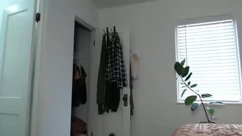 Ellie Rowyn online show from October 2025 08:20:02 PM