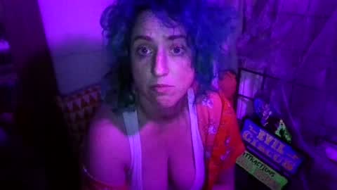 Snapshot of elliohh chatting on April 2026 02:25:02 AM Elliohh online show from April 2026 02:25:02 AM