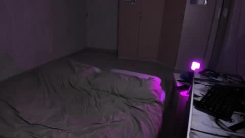 Snapshot of elliot_winki chatting on November 2025 06:29:01 PM elliot_winki online show from November 2025 06:29:01 PM