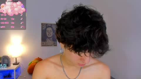 elliotvolkov online show from May 2026 03:20:02 PM