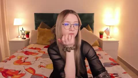 elliup online show from November 2025 08:07:01 AM