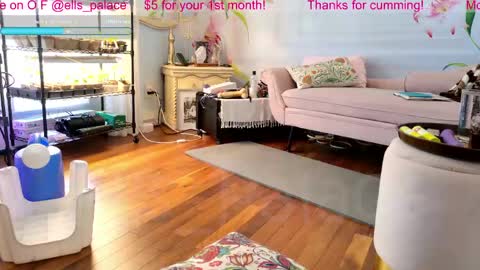 Snapshot of ells_palace chatting on May 2026 06:45:01 PM Ella Bella Bo Bella online show from May 2026 06:45:01 PM
