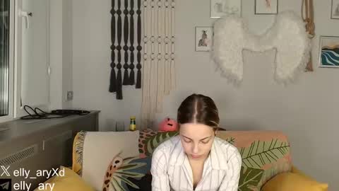 elly_ary online show from January 2026 09:18:01 PM