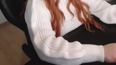 Elly online show from February 2026 07:07:01 PM