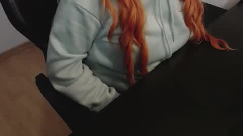 Elly online show from February 2026 07:54:01 PM