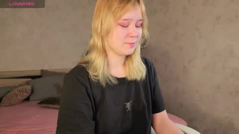 Snapshot of ellya_castro chatting on November 2025 12:20:02 AM ellya_castro online show from November 2025 12:20:02 AM