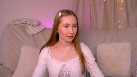 Snapshot of ellycolins chatting on November 2025 03:16:02 AM Elly online show from November 2025 03:16:02 AM