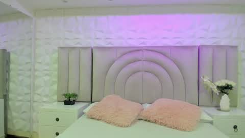 Ellye online show from June 2026 11:26:01 AM