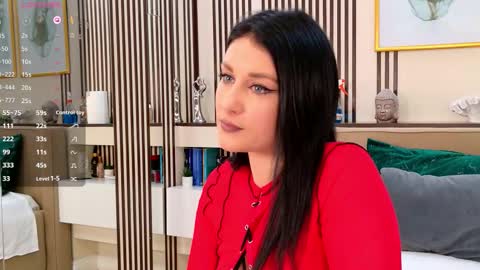 Snapshot of ellyross_ chatting on December 2025 04:54:01 AM EllyRoss online show from December 2025 04:54:01 AM