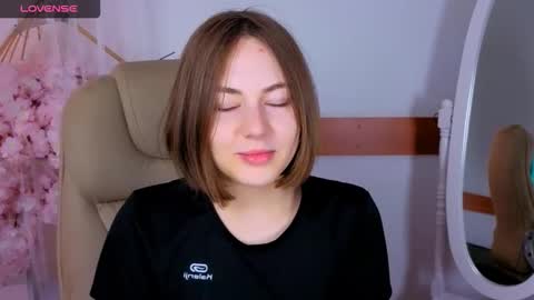 Snapshot of elma_lily chatting on October 2025 06:10:01 AM elma_lily online show from October 2025 06:10:01 AM