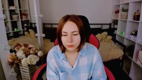 Snapshot of elma_lily chatting on November 2025 06:12:02 AM elma_lily online show from November 2025 06:12:02 AM