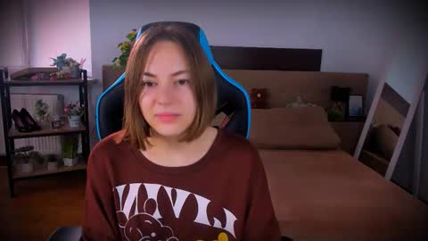 Snapshot of elma_lily chatting on November 2025 07:27:01 AM elma_lily online show from November 2025 07:27:01 AM