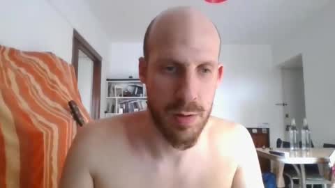 Snapshot of elmatirestrepo chatting on December 2024 09:51:01 PM Mati Restrepo online show from December 2024 09:51:01 PM