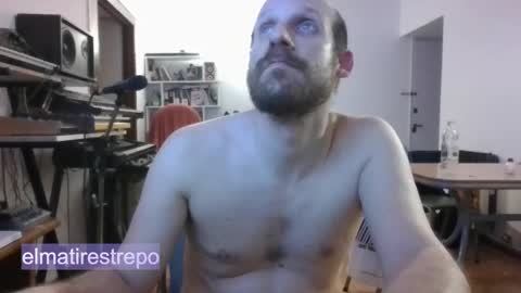 Snapshot of elmatirestrepo chatting on November 2025 11:40:02 PM Mati Restrepo online show from November 2025 11:40:02 PM