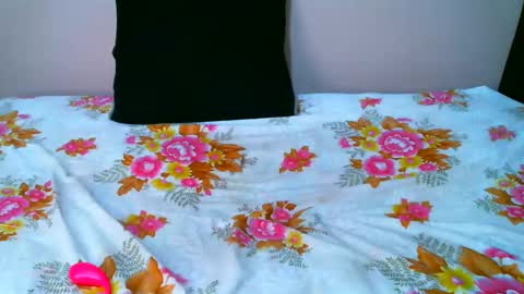 Snapshot of elodielynn chatting on February 2025 07:28:02 PM elodielynn online show from February 2025 07:28:02 PM