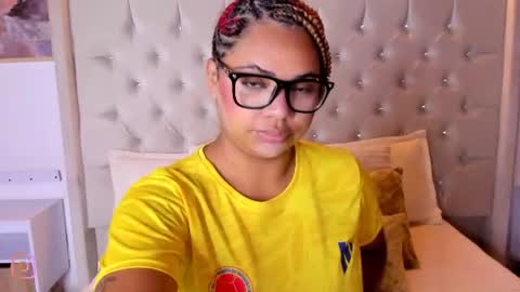 Snapshot of eloisa_cleavage_ chatting on July 2026 10:10:02 AM Maya online show from July 2026 10:10:02 AM