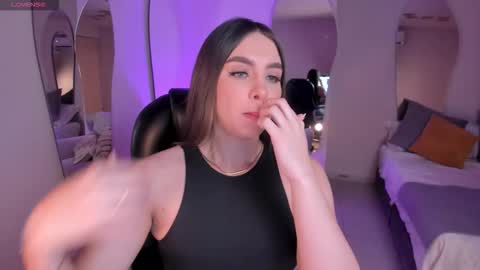 Snapshot of eloisaolivero chatting on September 2025 11:32:01 AM ELOISA OLIVERO online show from September 2025 11:32:01 AM