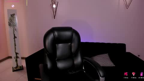 Snapshot of eloisaolivero chatting on November 2025 07:47:02 PM ELOISA OLIVERO online show from November 2025 07:47:02 PM