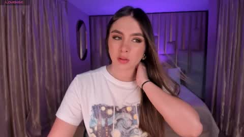 Snapshot of eloisaolivero chatting on December 2025 11:26:02 AM ELOISA OLIVERO online show from December 2025 11:26:02 AM