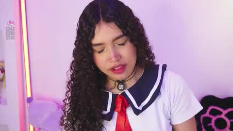 eloise_sweet online show from March 2026 12:33:01 PM