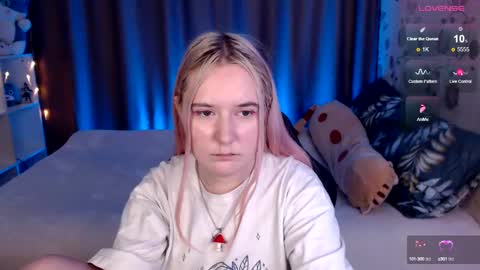 Snapshot of elovinora chatting on December 2024 01:13:01 AM Ela give me a thumbs up if you like it  and this is important for the development of the account online show from December 2024 01:13:01 AM