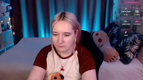 Snapshot of elovinora chatting on December 2024 10:45:01 PM Ela give me a thumbs up if you like it  and this is important for the development of the account online show from December 2024 10:45:01 PM