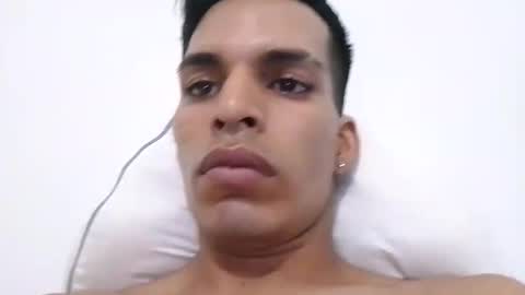 Snapshot of elreyto chatting on November 2025 02:44:01 AM elreyto online show from November 2025 02:44:01 AM