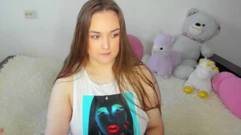 Snapshot of elsamails chatting on September 2025 01:57:02 PM Elsa online show from September 2025 01:57:02 PM
