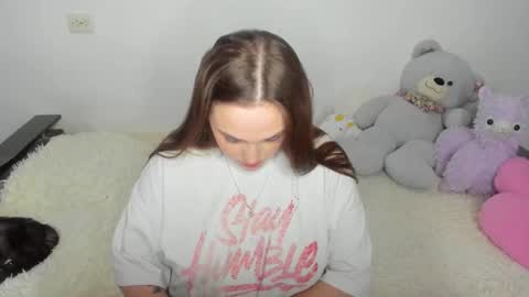 Snapshot of elsamails chatting on September 2025 04:23:02 PM Elsa online show from September 2025 04:23:02 PM