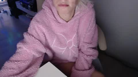 Snapshot of elssa_rush chatting on December 2025 11:41:01 AM elssa_rush online show from December 2025 11:41:01 AM