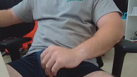 Snapshot of eltanke2206 chatting on September 2025 05:01:02 PM alexgarg online show from September 2025 05:01:02 PM