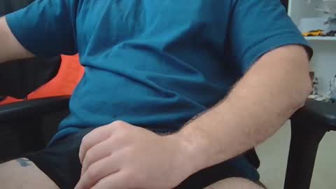 Snapshot of eltanke2206 chatting on October 2025 05:33:02 PM alexgarg online show from October 2025 05:33:02 PM