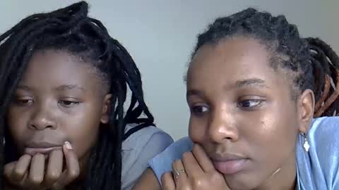 flo online show from November 2025 07:05:02 PM