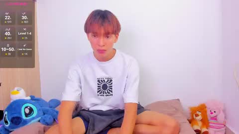 Snapshot of ely_king chatting on June 2026 07:18:02 PM E L Y K I N G online show from June 2026 07:18:02 PM