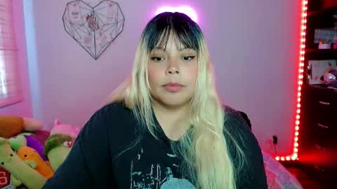 Ely online show from November 2025 09:48:01 PM