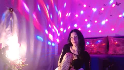 Elisa online show from March 2026 11:00:01 PM