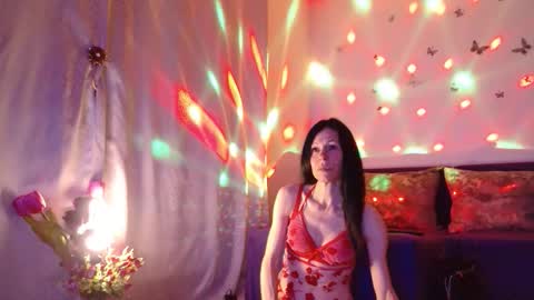 Elisa online show from March 2026 06:51:01 PM