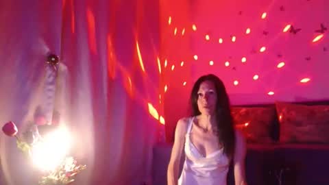 Elisa online show from July 2026 06:23:01 PM