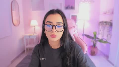 Snapshot of ema_soul chatting on November 2025 12:54:02 AM emma soul online show from November 2025 12:54:02 AM