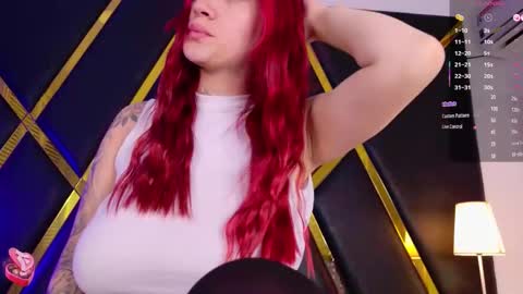 Snapshot of emaacastro chatting on December 2025 12:10:02 PM Emma online show from December 2025 12:10:02 PM