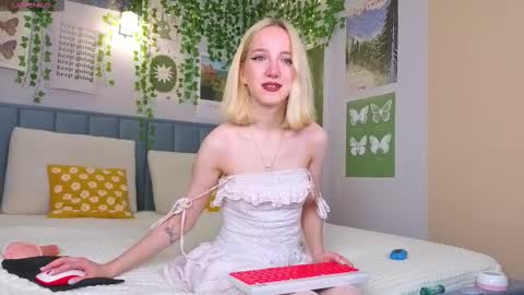 Emma online show from October 2025 12:04:02 PM