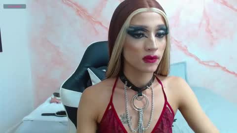 Yasmin online show from October 2025 09:30:01 PM