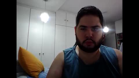 embarrassed_str8_3incher online show from February 2026 04:32:01 PM