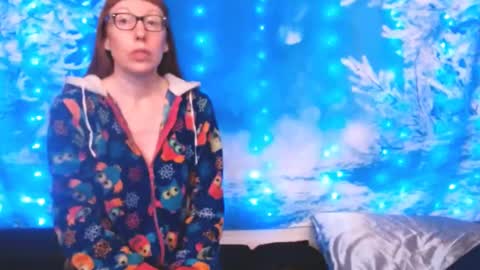 Snapshot of ember_starleena chatting on January 2025 02:05:01 PM Ember Starleena online show from January 2025 02:05:01 PM