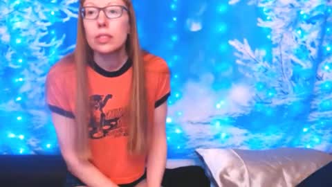 Snapshot of ember_starleena chatting on January 2025 02:17:02 PM Ember Starleena online show from January 2025 02:17:02 PM