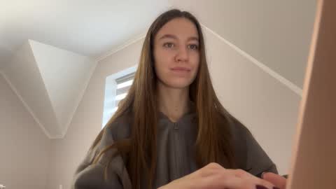 Alina online show from December 2025 11:39:02 AM