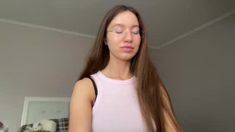Alina online show from June 2026 02:33:01 PM
