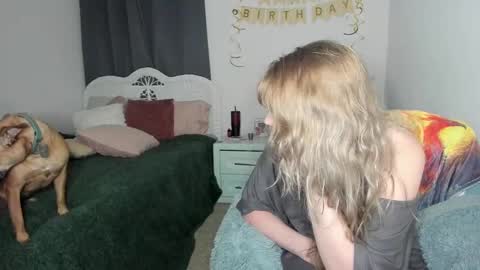 Snapshot of emberpheonixxx chatting on February 2025 03:31:02 AM Ember Pheonixxx online show from February 2025 03:31:02 AM