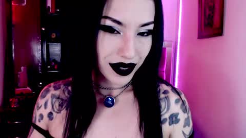 Snapshot of emearld_black chatting on July 2026 04:59:01 AM Emerald Black online show from July 2026 04:59:01 AM