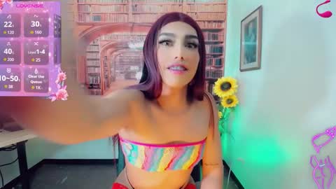 Snapshot of emeli_roushot chatting on October 2025 11:10:01 AM Emeli online show from October 2025 11:10:01 AM